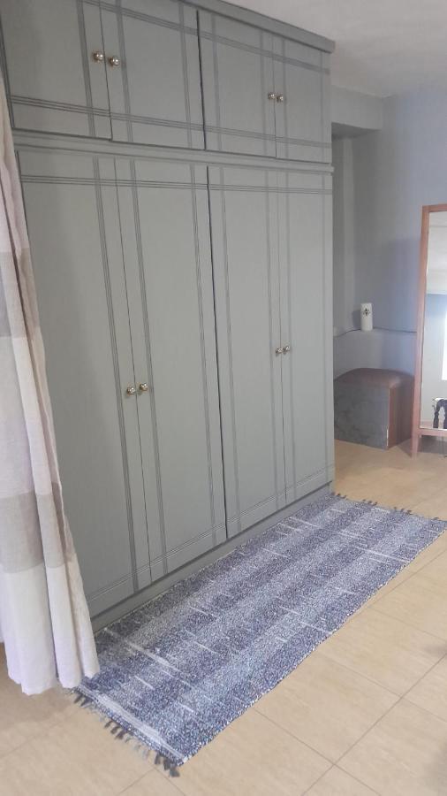 George House Apartman Leonídio Kültér fotó